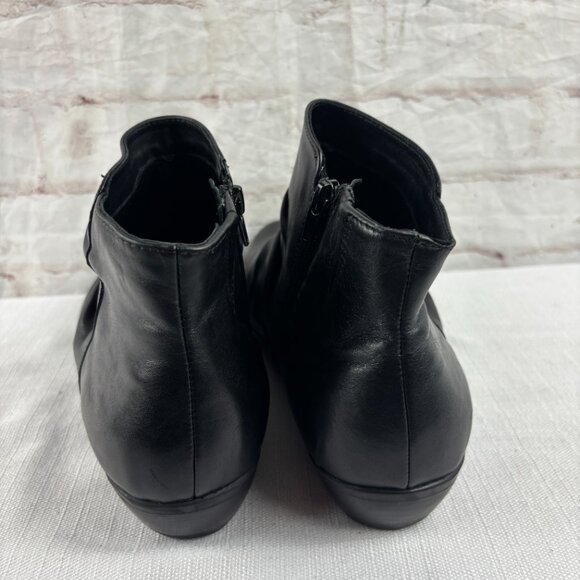Walking Cradles Women's 10.5 WW Esme Black Leather Ruched Ankle Booties - Picture 6 of 9
